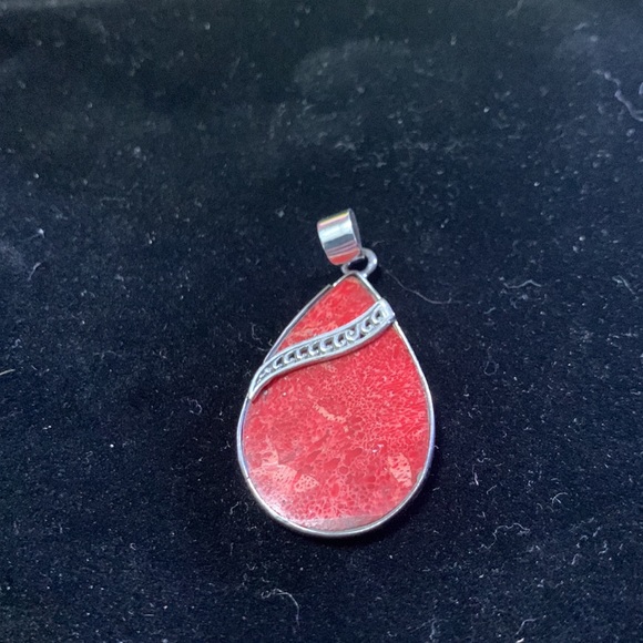 Sponge Coral Pendant in Sterling Silver - Picture 6 of 8